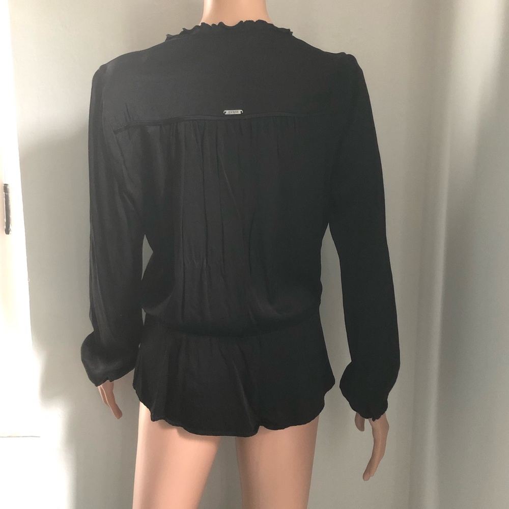 Guess blouse! - Picture 2 of 2